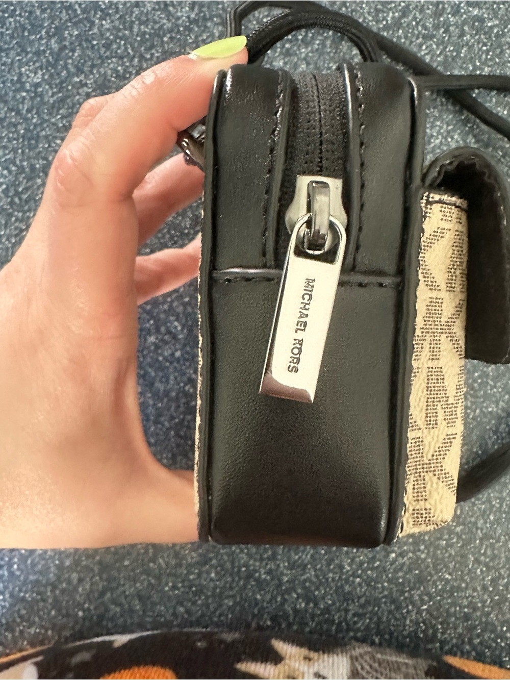Michael Kors Tan Signature MK Crossbody PVC Pouch with Lanyard - Picture 3 of 6